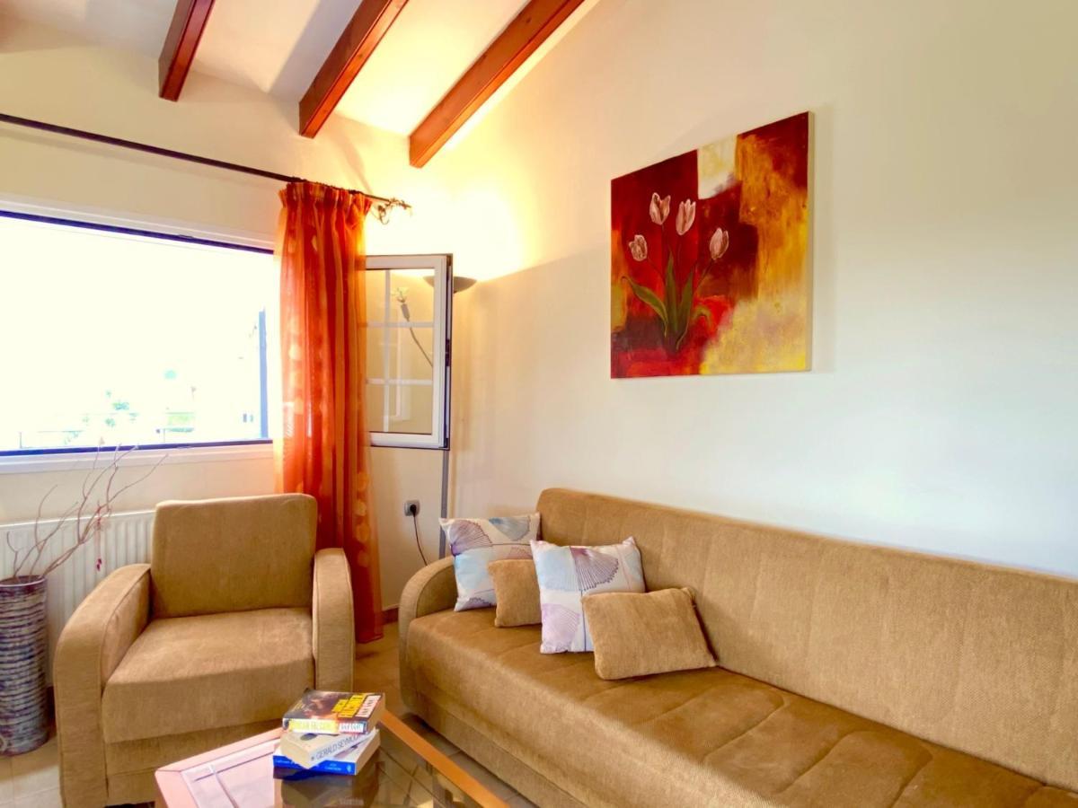 Asteraki Poolside Apartment By Dadovillas Acharavi  Exterior foto